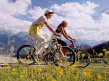 Pärchen beim Genussradeln